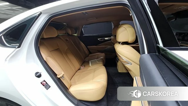 Kia The New K9 2nd generation 2022 Белый из Кореи, фото 2