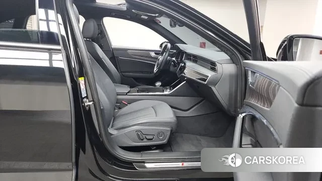 Audi A6 (C8) 2020 Черный из Кореи, фото 2