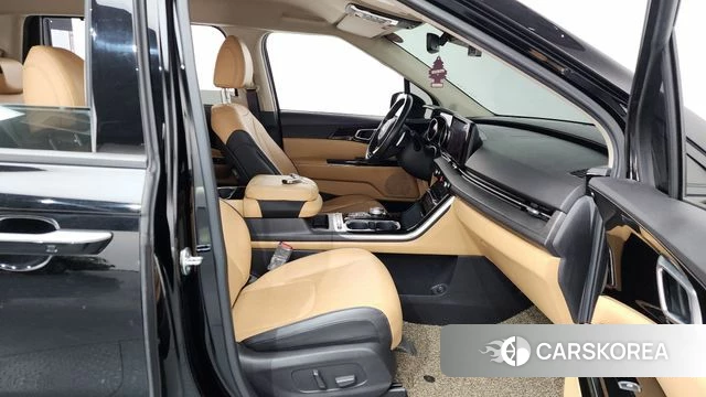 Kia Carnival 4th generation 2021 Черный из Кореи, фото 2