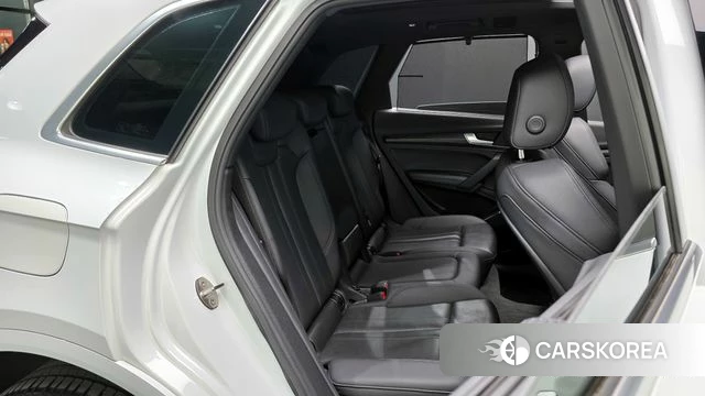 Audi Q5 (FY) 2023 Белый из Кореи, фото 2