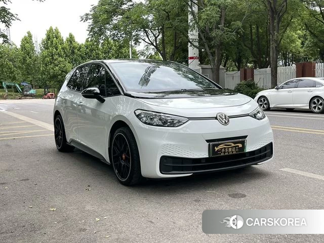 Volkswagen ID.3 2024 Серебристо-серый из Китая, фото 2