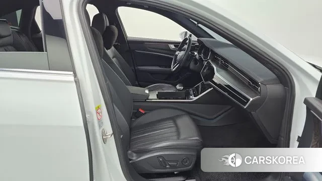 Audi A6 (C8) 2021 Белый из Кореи, фото 2