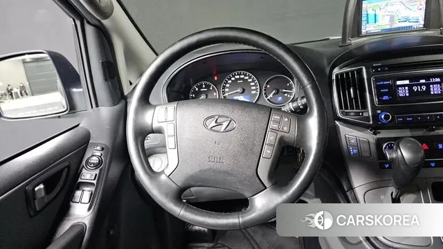 Hyundai The New Grand Starex 2018 Черный из Кореи, фото 2