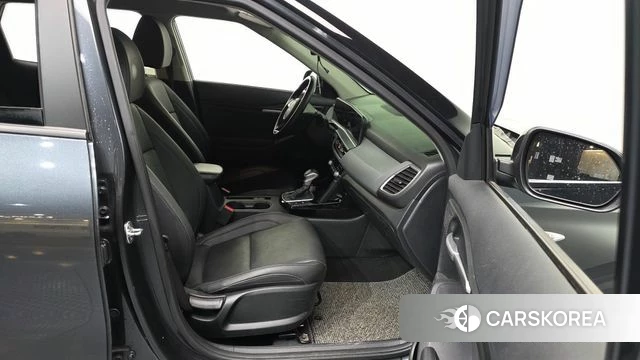 Kia The New Seltos 2023 Серый из Кореи, фото 2