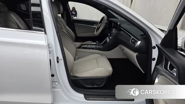 Genesis The New G70 2021 Белый из Кореи, фото 2