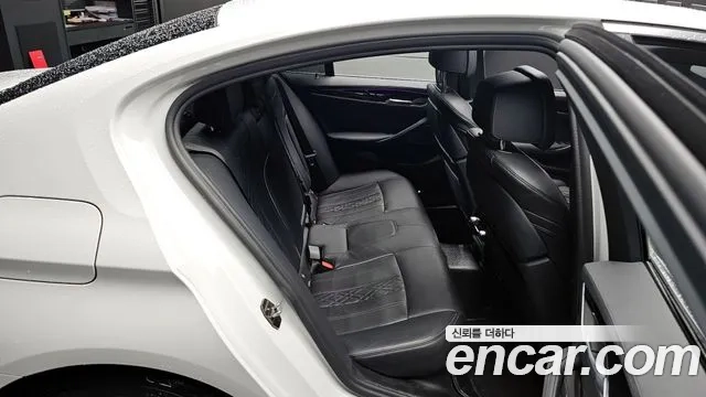 BMW 5 Series (G30) 2020 Белый из Кореи, фото 2