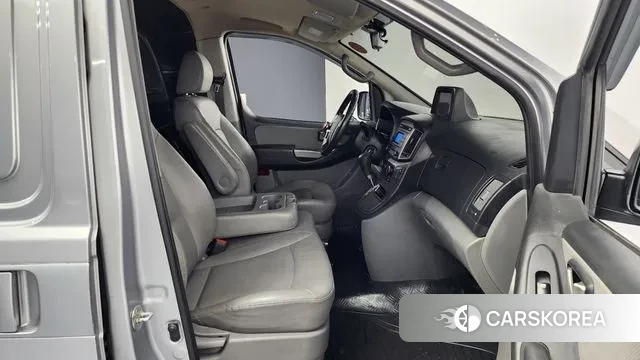 Hyundai The New Grand Starex 2019 Серебряный из Кореи, фото 2