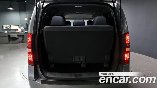 Hyundai The New Grand Starex 2018 Серебристо-серый из Кореи, фото 2