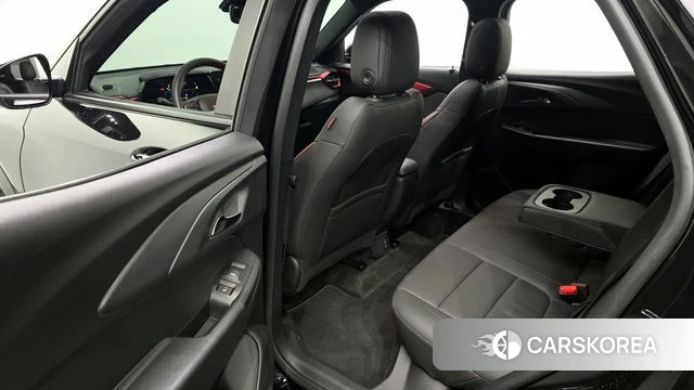 Chevrolet (GM Daewoo) The New Trail Blazer 2023 Черный из Кореи, фото 2