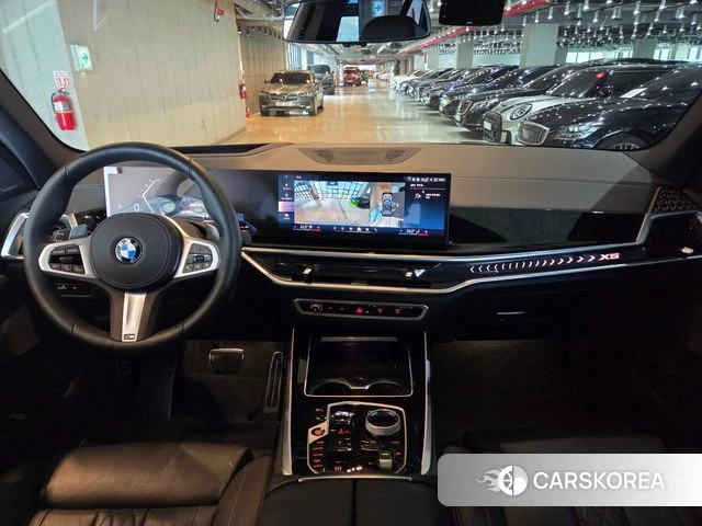 BMW X5 (G05) 2025 Светло-серебряный цвет из Кореи, фото 2