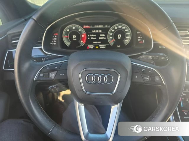 Audi Q7 (4M) 2021 Белый из Кореи, фото 2