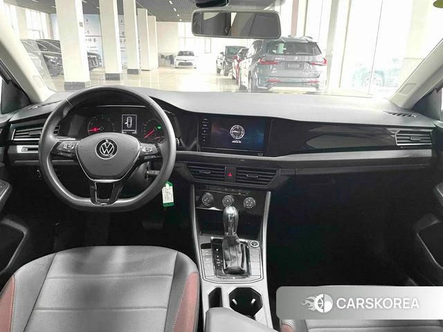 Volkswagen Bora 2022 Белый из Китая, фото 2