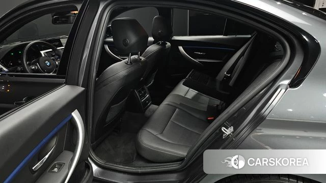 BMW 3 Series (F30) 2018 Серый из Кореи, фото 2