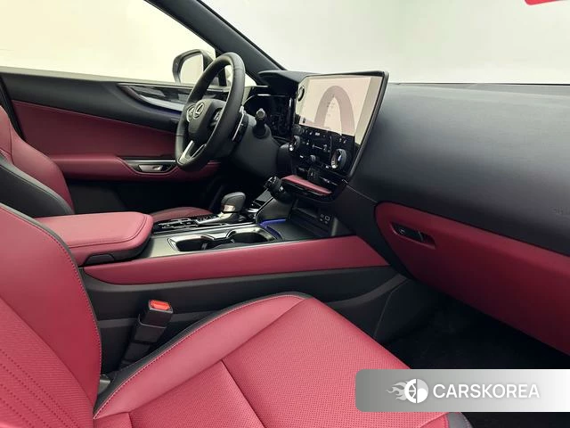 Lexus NX 2025 Темно-серый из Китая, фото 2