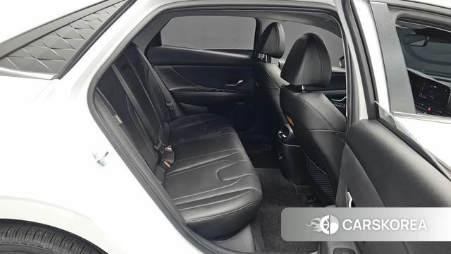 Hyundai The New Avante (CN7) 2024 Белый из Кореи, фото 2