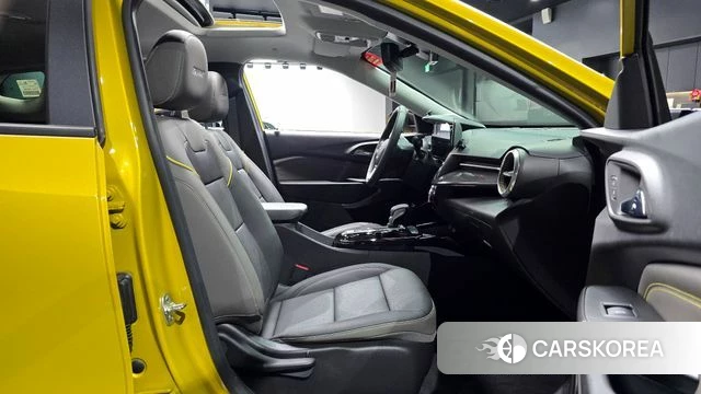 Chevrolet (GM Daewoo) Trax Crossover 2024 Желтый из Кореи, фото 2