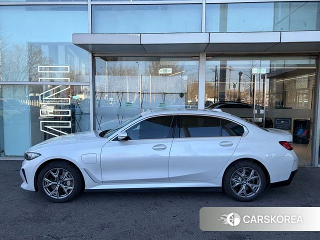 BMW i3 2025 Белый из Китая, фото 2