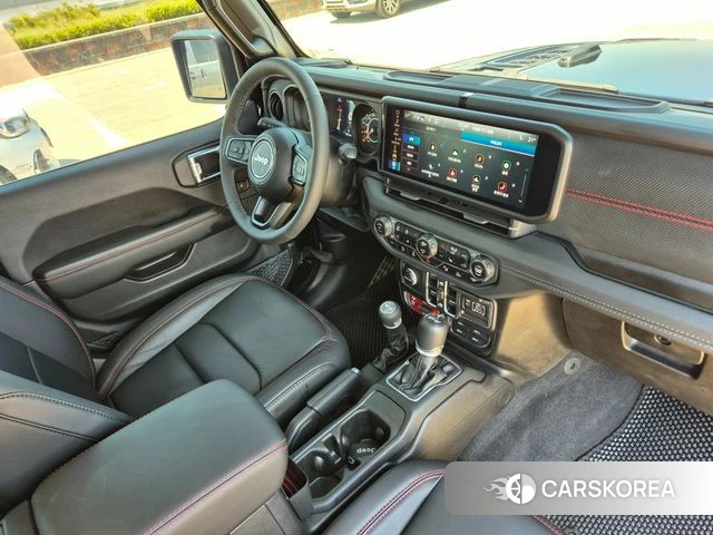 Jeep Wrangler (JL) 2025 Черный из Кореи, фото 2