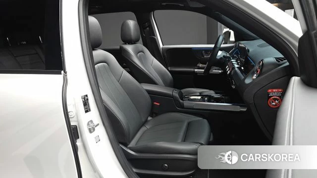 Mercedes-Benz GLB-Class X247 2024 Белый из Кореи, фото 2