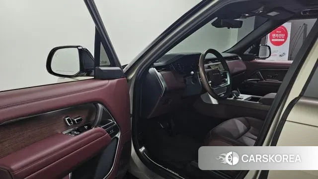 Land Rover Range Rover 5th Generation 2024 Песочный из Кореи, фото 2