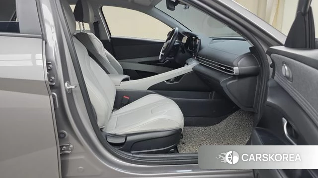 Hyundai Avante Hybrid (CN7) 2022 Серый из Кореи, фото 2