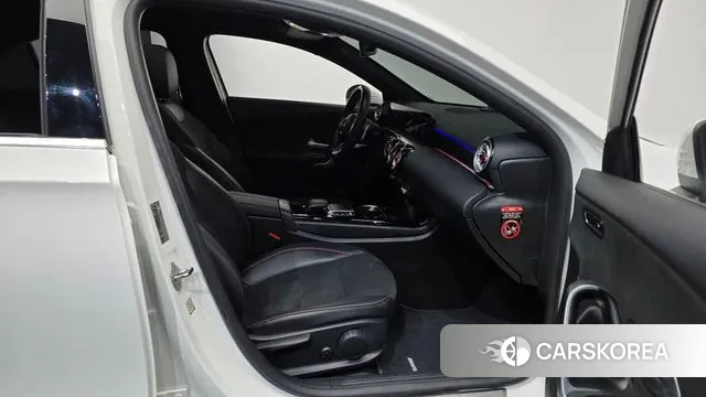 Mercedes-Benz A-Class W177 2022 Белый из Кореи, фото 2