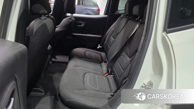 Jeep Renegade 2022 Жемчужный цвет из Кореи, фото 2