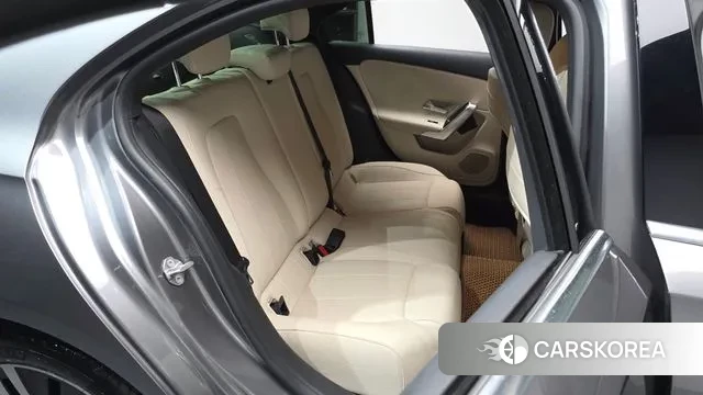 Mercedes-Benz A-Class W177 2021 Серый из Кореи, фото 2