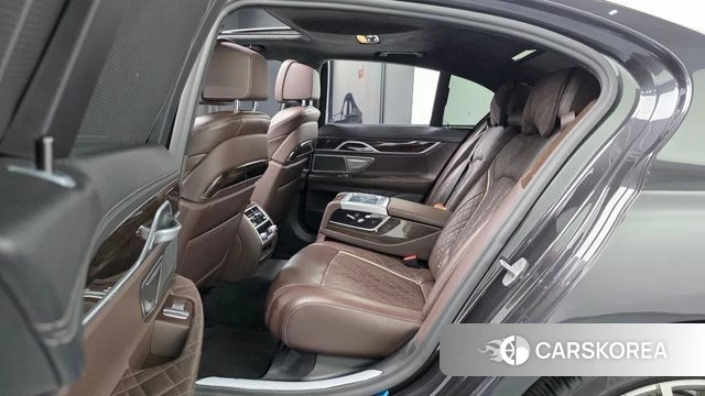 BMW 7 Series (G11) 2020 Серый из Кореи, фото 2