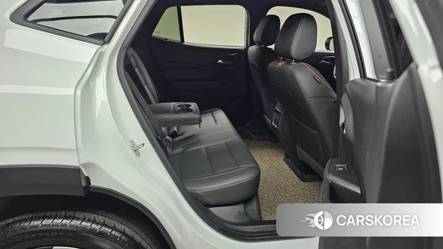 Chevrolet (GM Daewoo) Trax Crossover 2023 Белый из Кореи, фото 2
