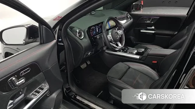 Mercedes-Benz GLA - Class H247 2022 Черный из Кореи, фото 2