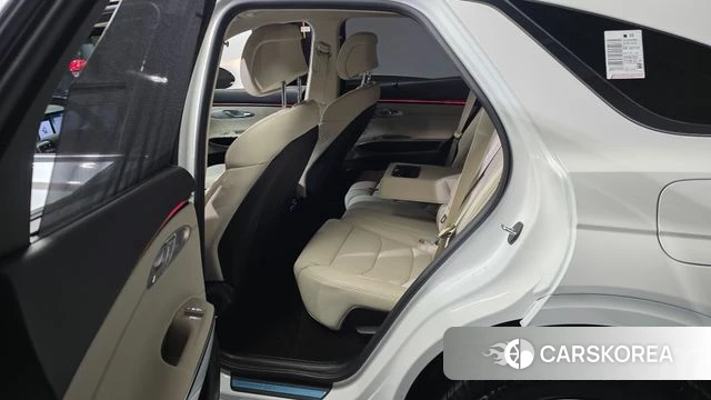 Genesis GV70 2025 Белый из Кореи, фото 2