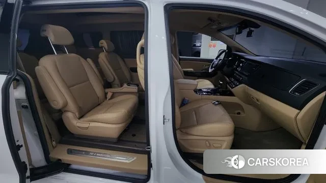 Kia The New Carnival 2020 Белый из Кореи, фото 2