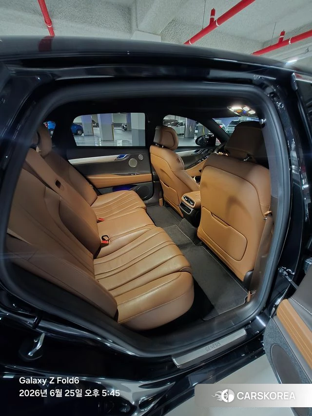 Genesis Electrified G80 (RG3) 2022 Черный из Кореи, фото 2