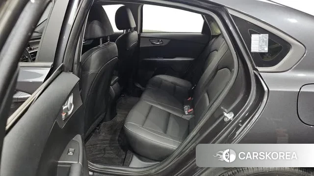 Kia The New K3 2nd generation 2021 Серый из Кореи, фото 2