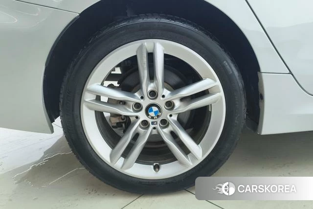 BMW 1 series 2019 Белый из Китая, фото 2