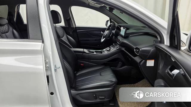 Hyundai The New Santa Fe 2023 Белый из Кореи, фото 2