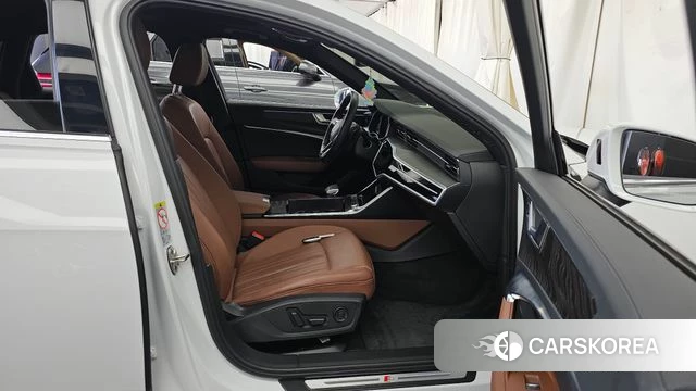 Audi A6 (C8) 2020 Белый из Кореи, фото 2
