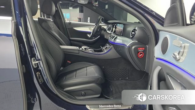 Mercedes-Benz E-Class W213 2020 Синий из Кореи, фото 2