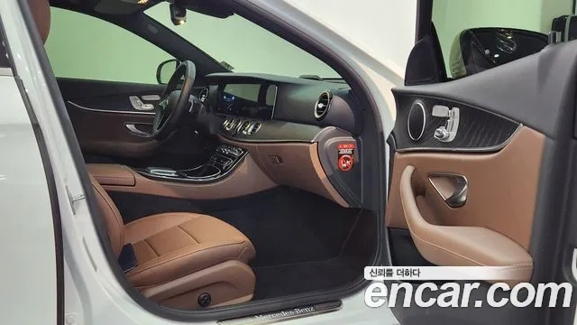 Mercedes-Benz E-Class W213 2023 Белый из Кореи, фото 2