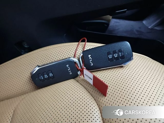 Kia EV6 2021 Жемчужный цвет из Кореи, фото 2