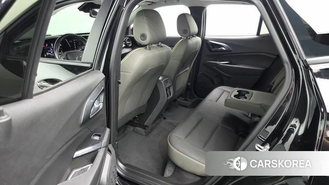 Chevrolet (GM Daewoo) Trax Crossover 2023 Черный из Кореи, фото 2