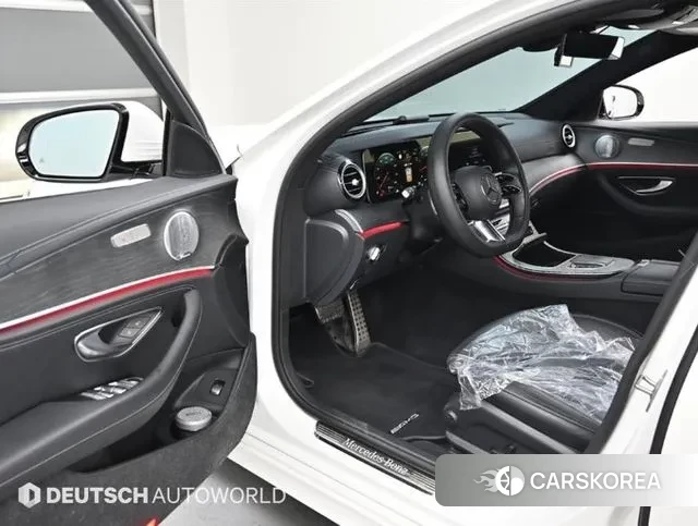 Mercedes-Benz E-Class W213 2021 Белый из Кореи, фото 2