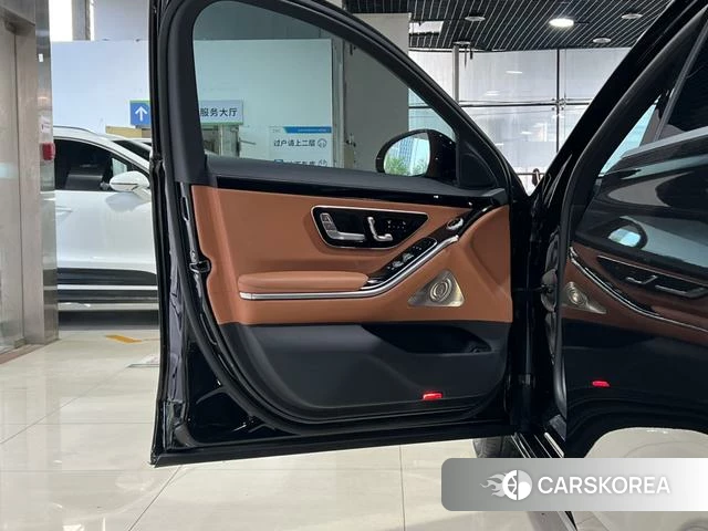 Mercedes-Benz S-class 2023 Черный из Китая, фото 2