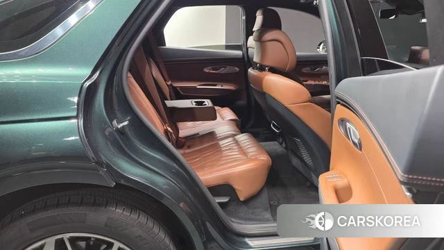 Genesis GV70 2022 Темно-зеленый из Кореи, фото 2