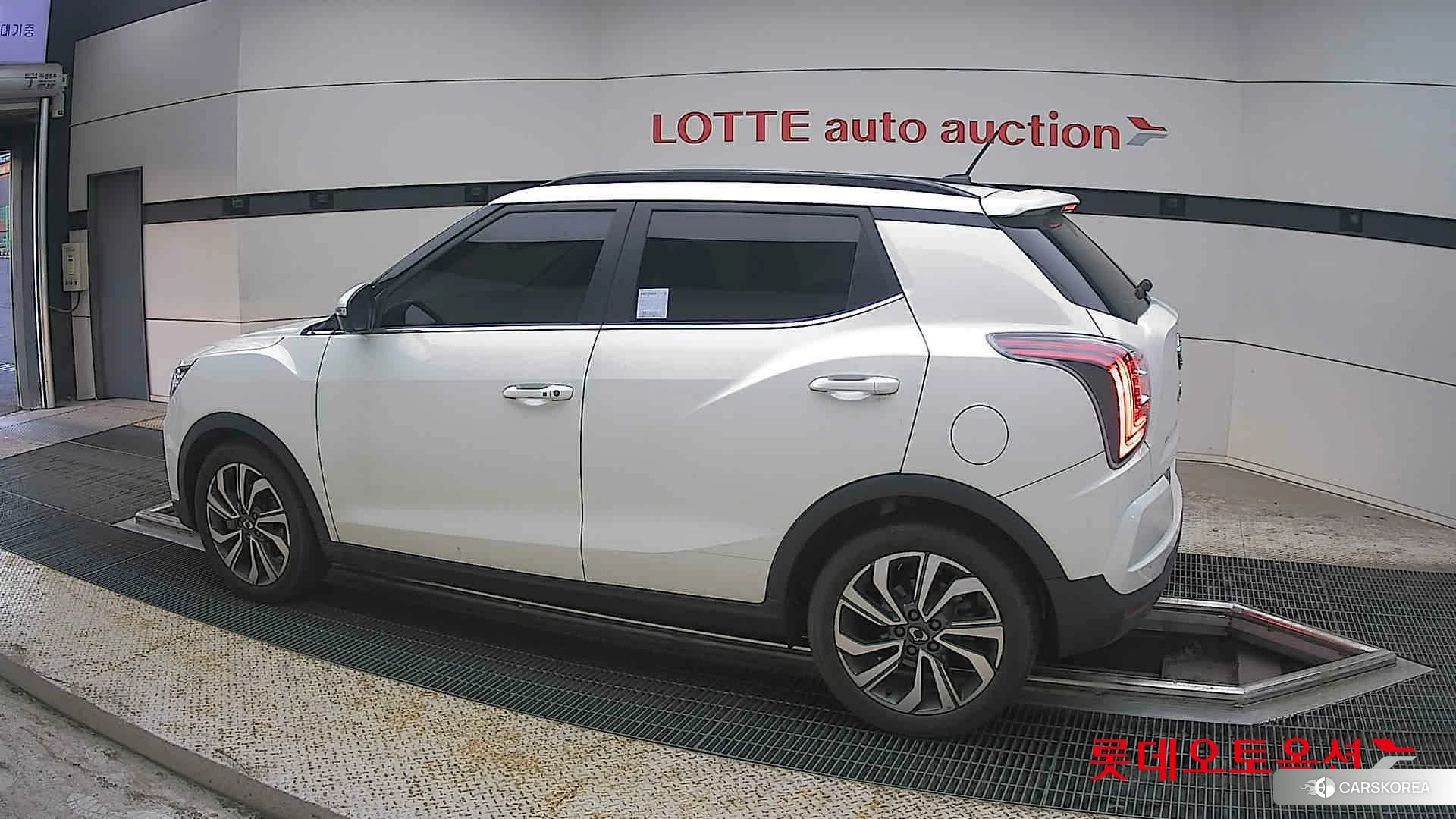 SsangYong Tivoli 2021 Grand White из Кореи, фото 2