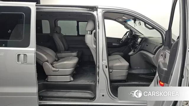 Hyundai The New Grand Starex 2019 Серебряный из Кореи, фото 2