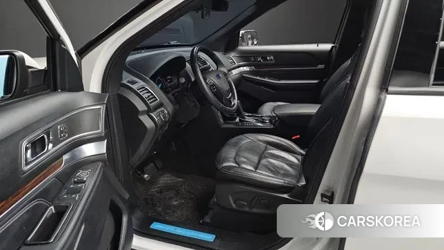 Ford Explorer 2019 Белый из Кореи, фото 2