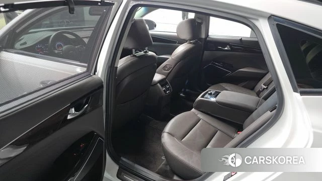 Kia Come New K7 2018 Белый из Кореи, фото 2