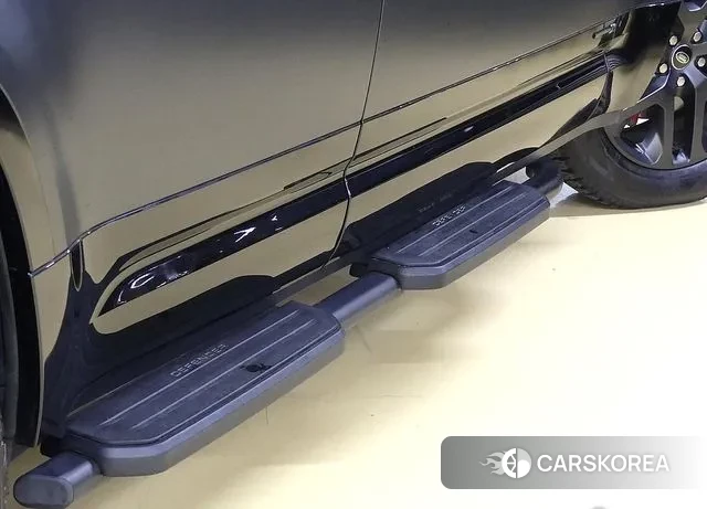 Land Rover Defender (L663) 2024 Серый из Кореи, фото 2